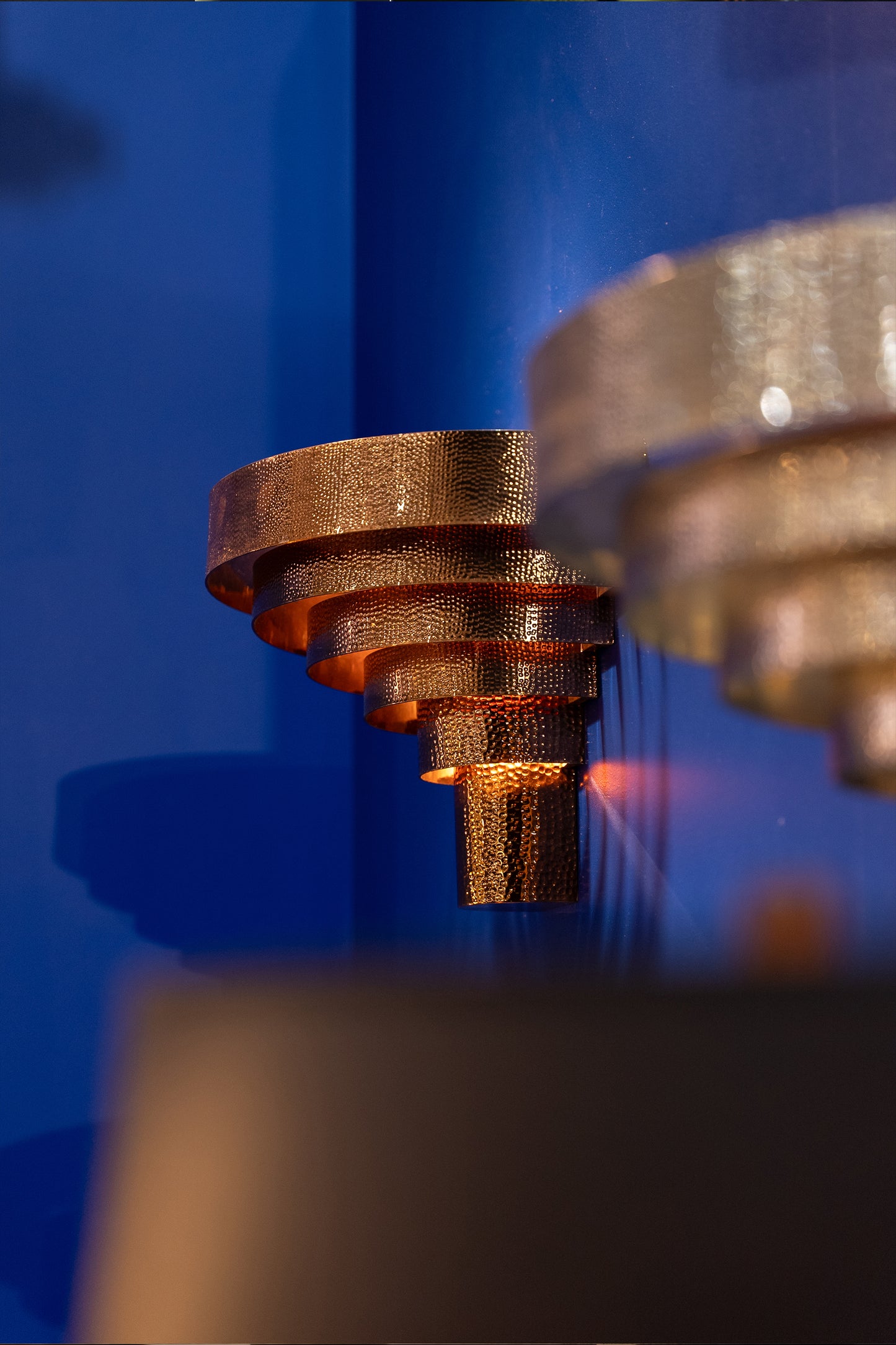 LYKIA WALL LAMP