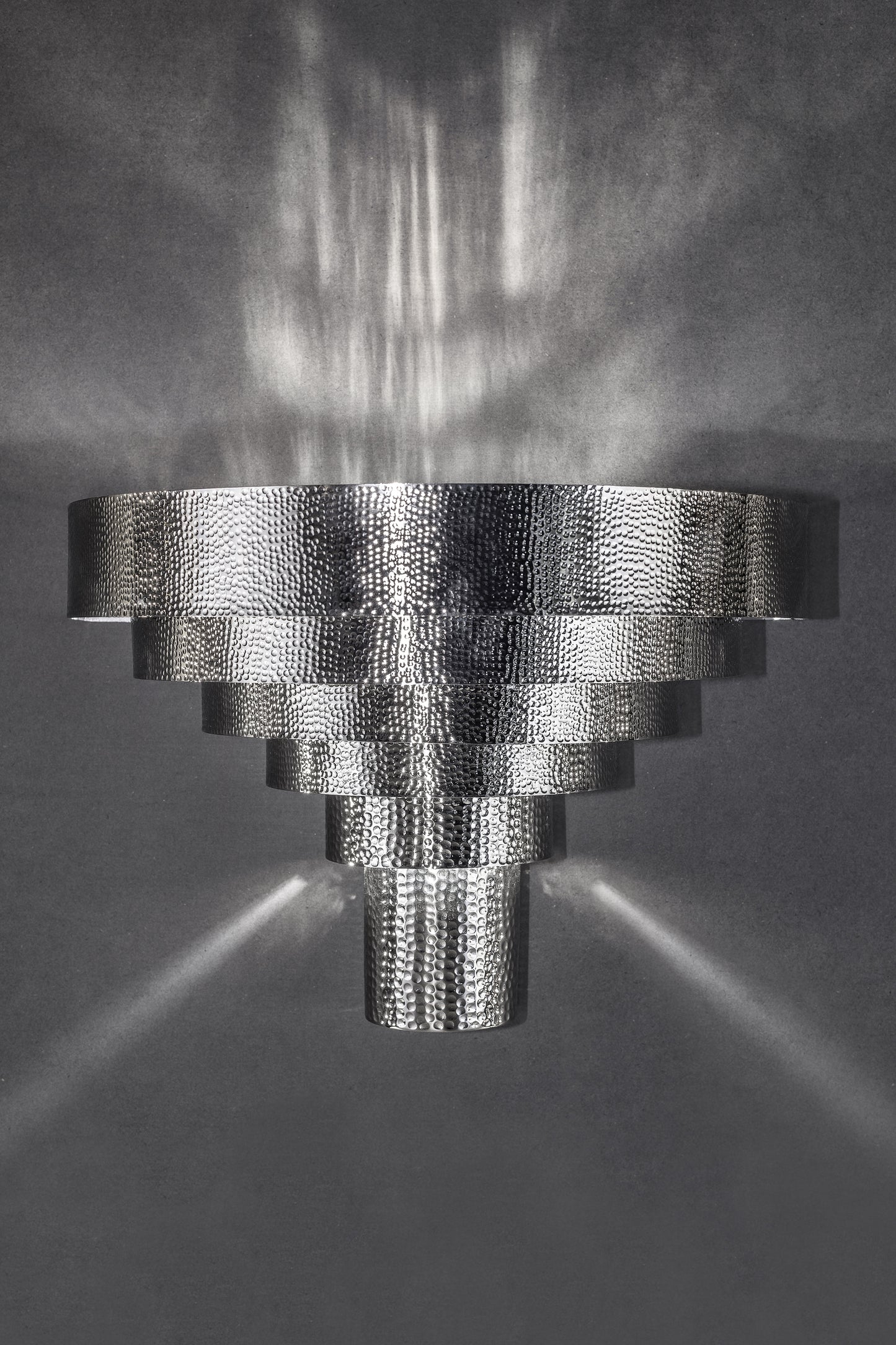 LYKIA WALL LAMP